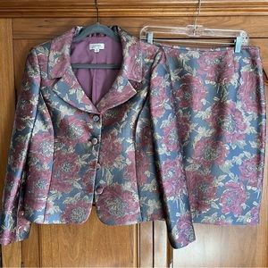 Tahari Arthur S. Levine Chic Brocade Floral Skirt and Jacket Suit Luxury NWT